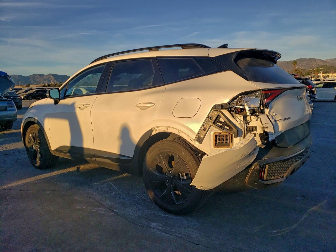 2025 KIA SPORTAGE X LINE photo 2