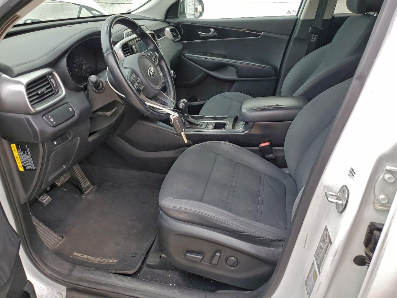 2016 KIA SORENTO LX photo 7