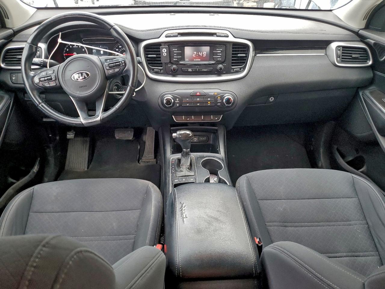 2016 KIA SORENTO LX photo 8