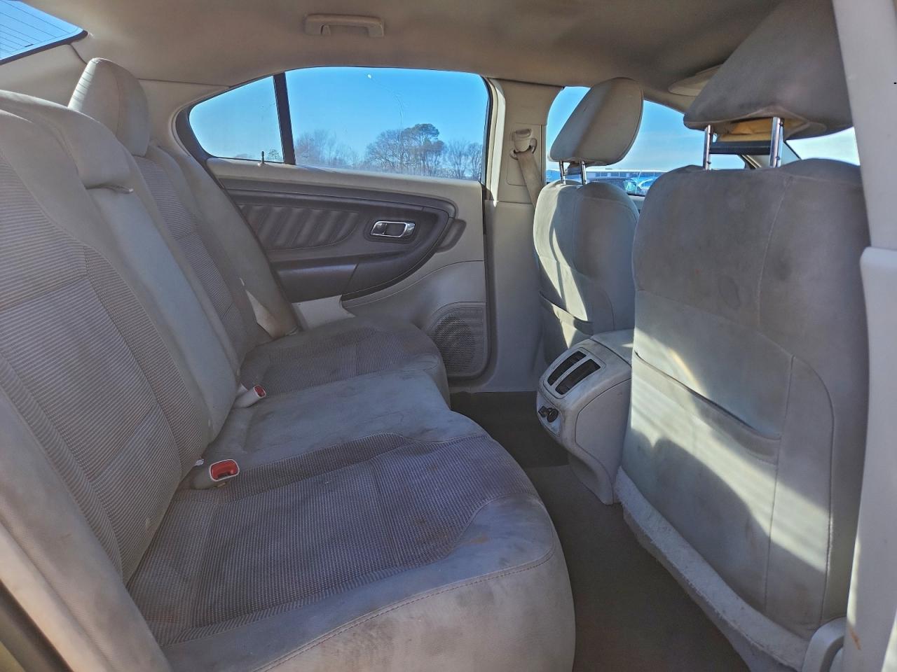 2011 FORD TAURUS SEL photo 10