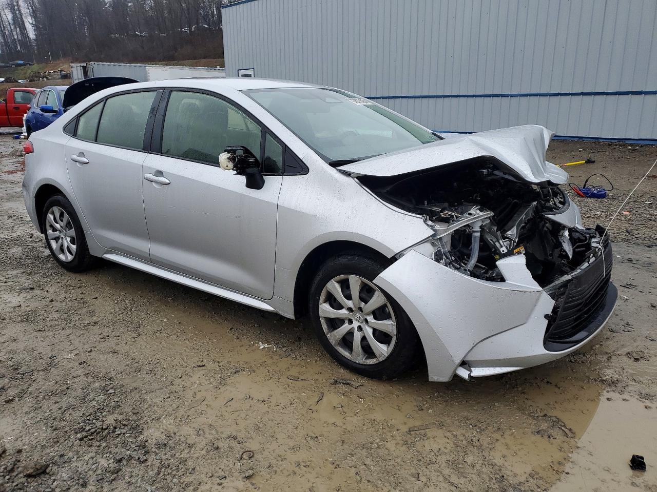 2023 TOYOTA COROLLA LE photo 4
