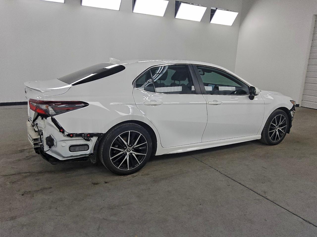 2022 TOYOTA CAMRY NIGHT SHADE photo 3