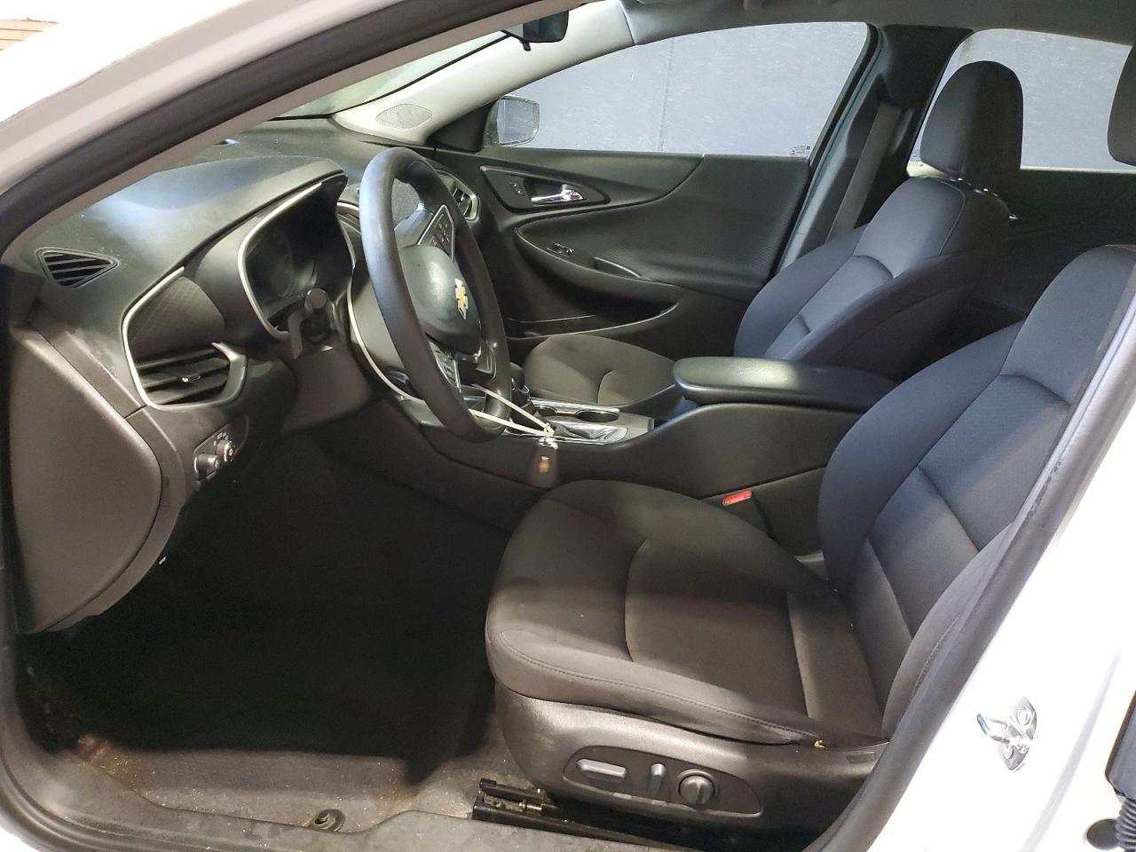 2022 CHEVROLET MALIBU LS photo 7