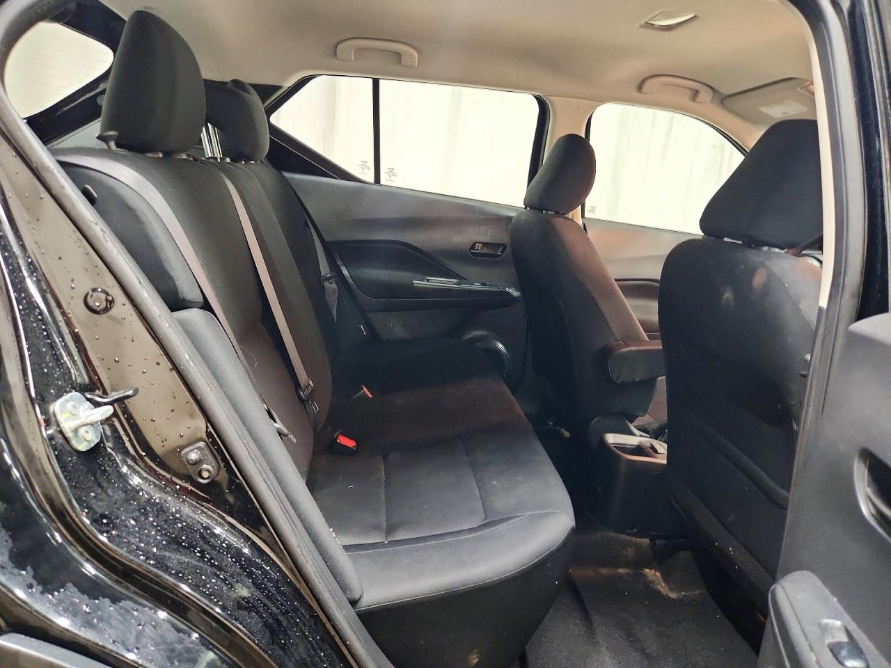 2023 NISSAN KICKS S photo 11
