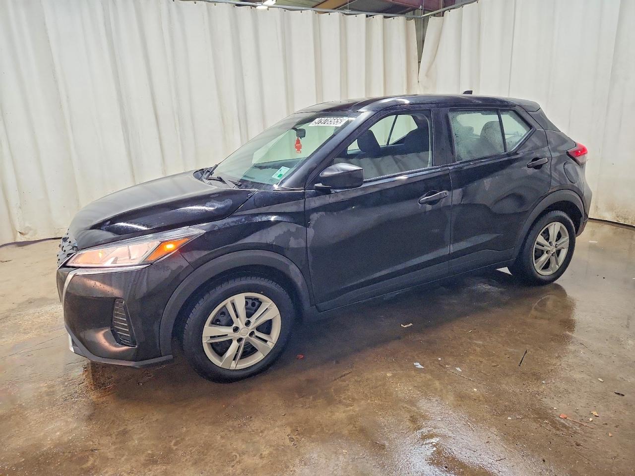 2023 NISSAN KICKS