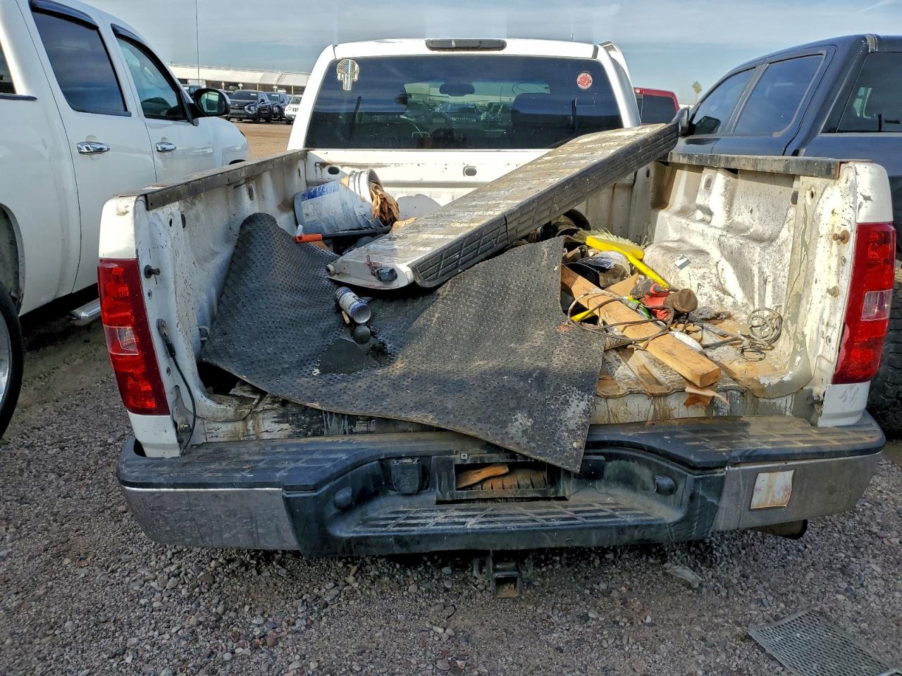 2009 CHEVROLET SILVERADO K1500 LT photo 6