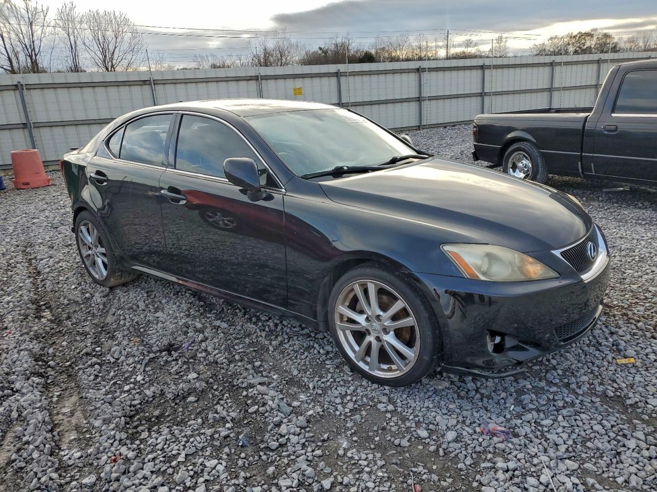 2007 LEXUS IS 250 photo 4