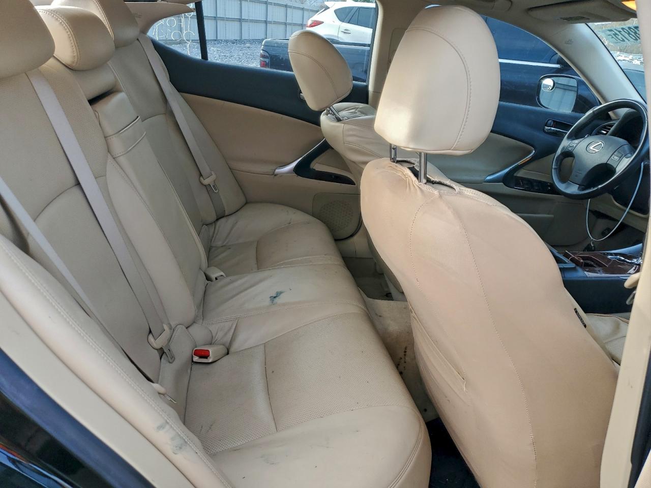 2007 LEXUS IS 250 photo 10