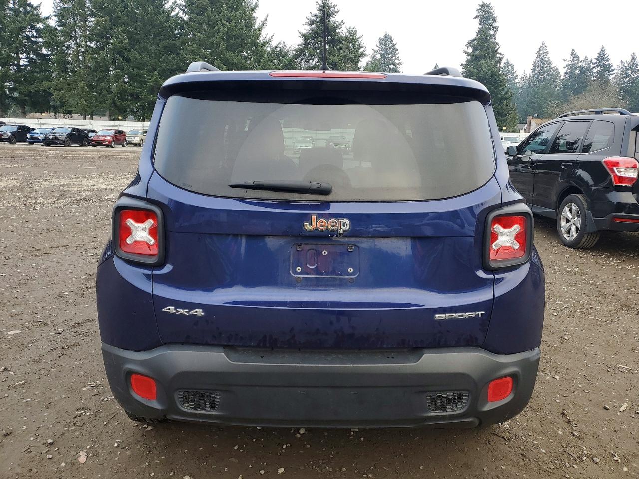 2017 JEEP RENEGADE SPORT photo 6
