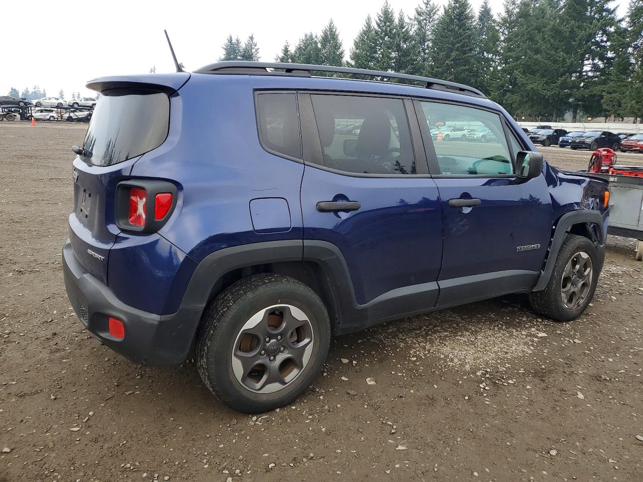 2017 JEEP RENEGADE SPORT photo 3