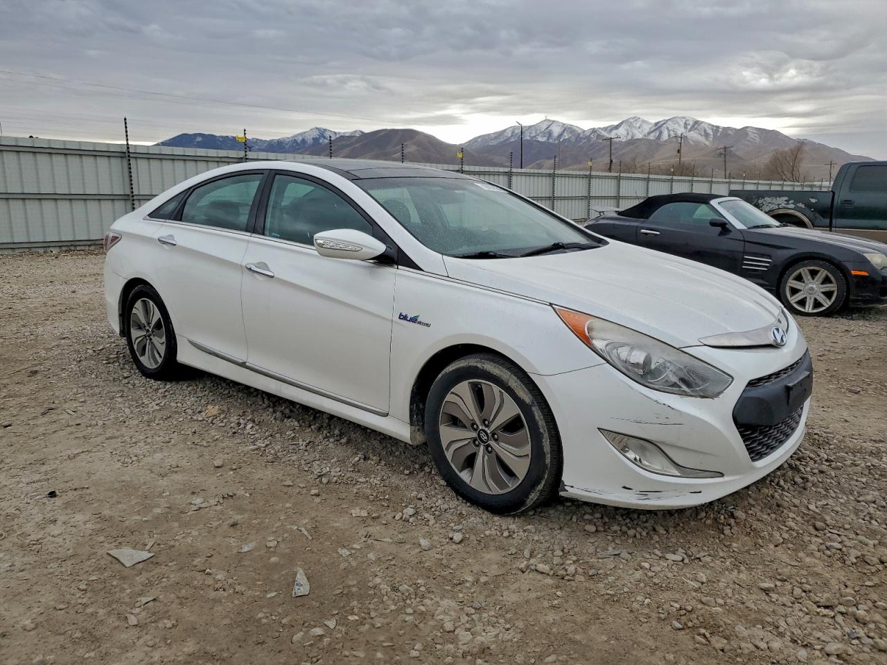 2015 HYUNDAI SONATA HYBRID photo 4
