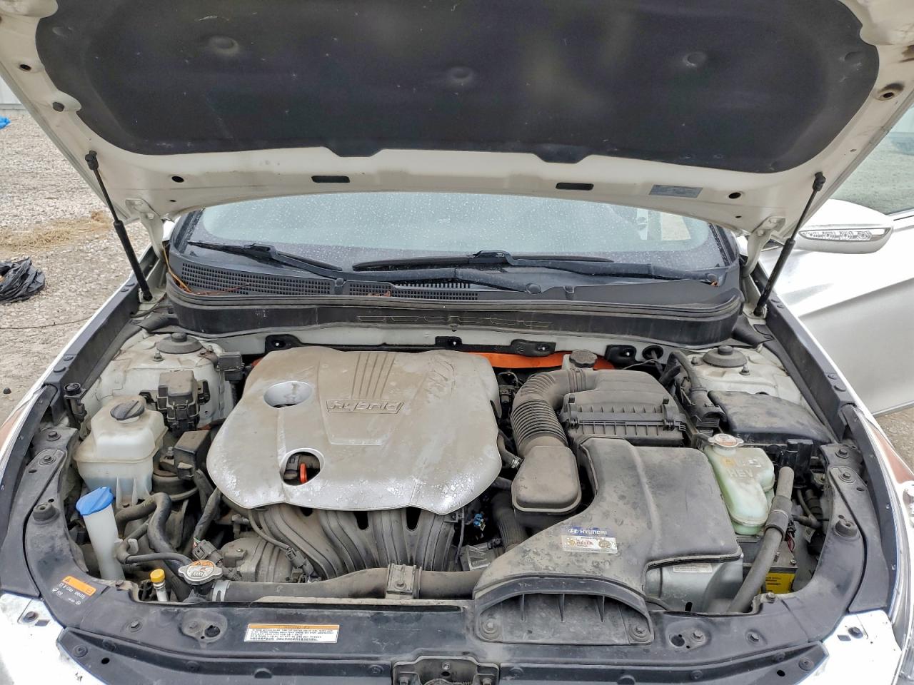 2015 HYUNDAI SONATA HYBRID photo 11