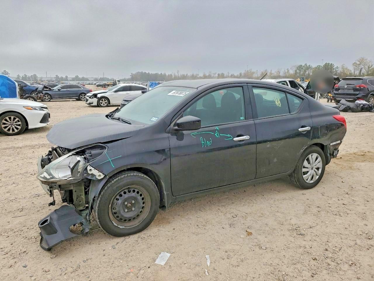 2019 NISSAN VERSA
