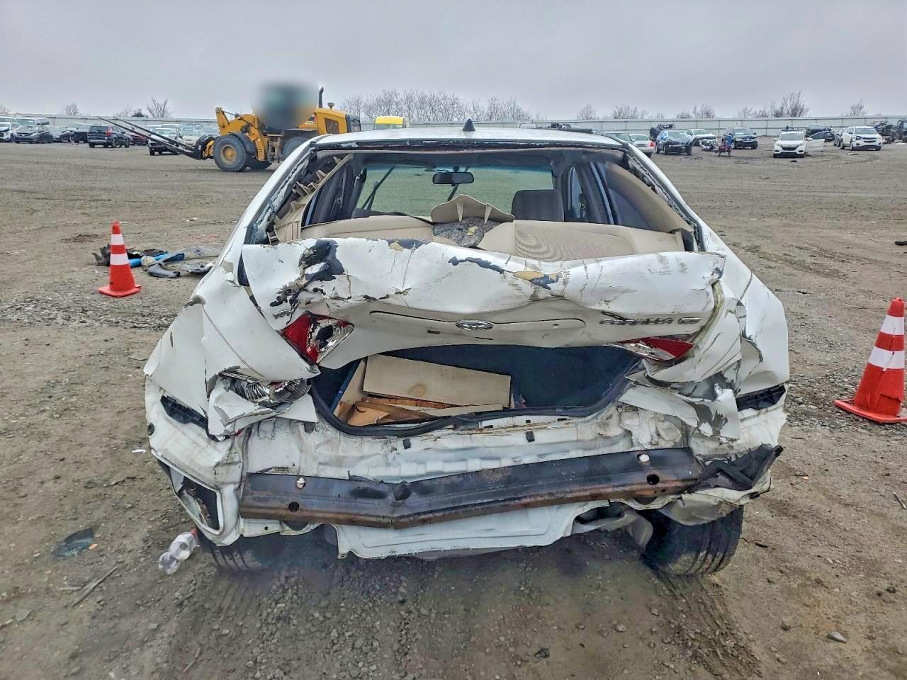 2003 TOYOTA COROLLA CE photo 6