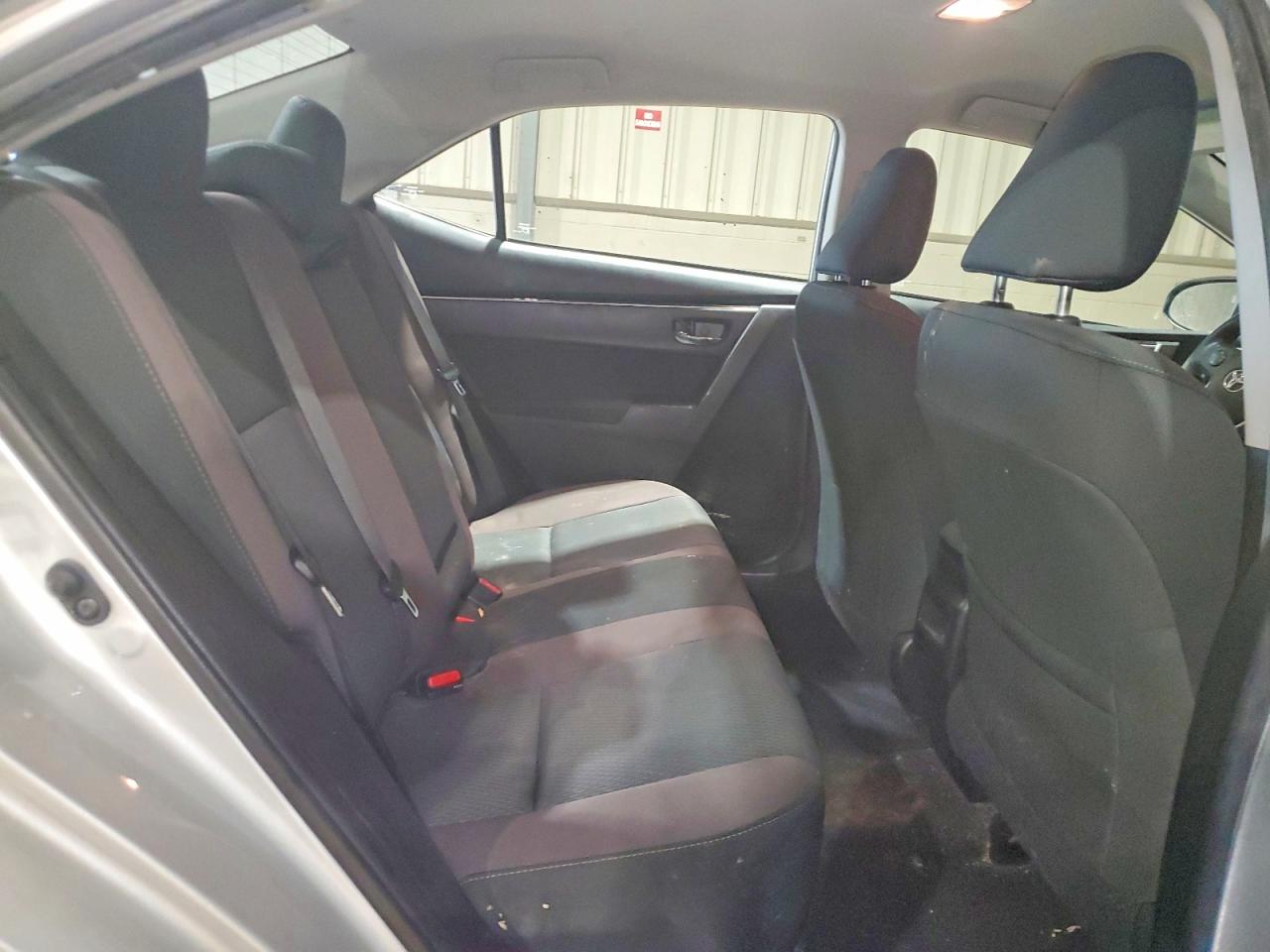 2018 TOYOTA COROLLA L photo 10