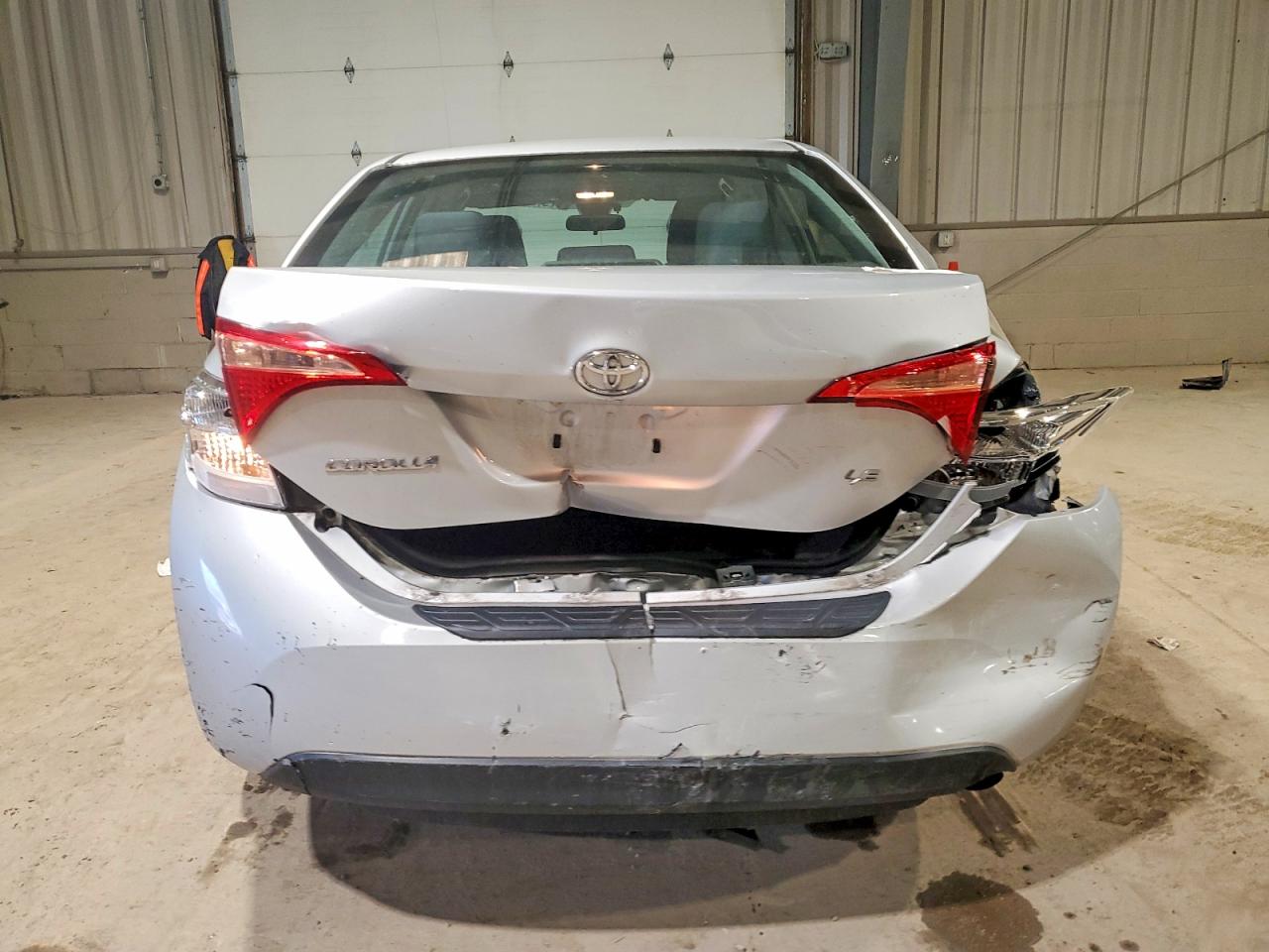 2018 TOYOTA COROLLA L photo 6