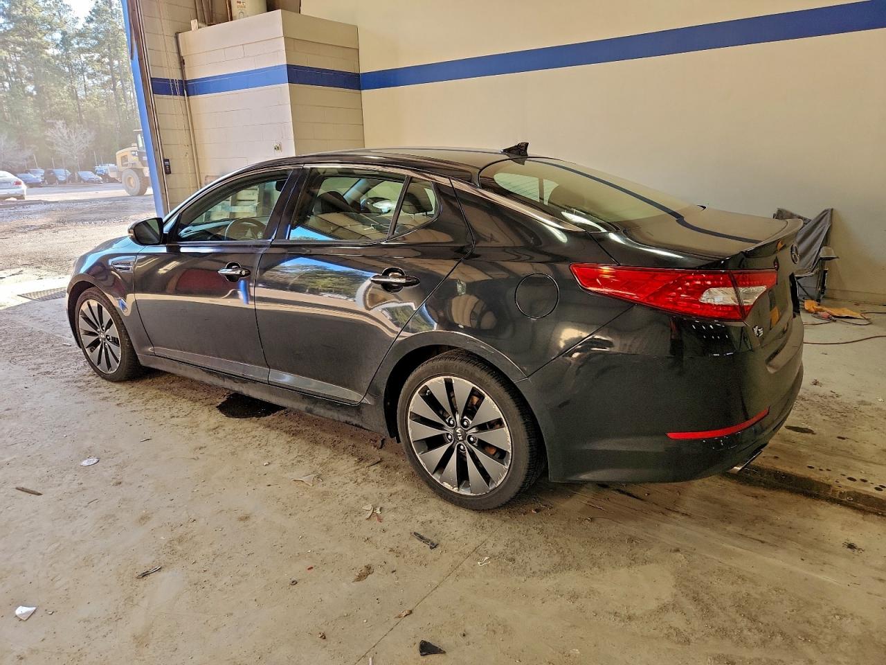 2011 KIA OPTIMA SX photo 2