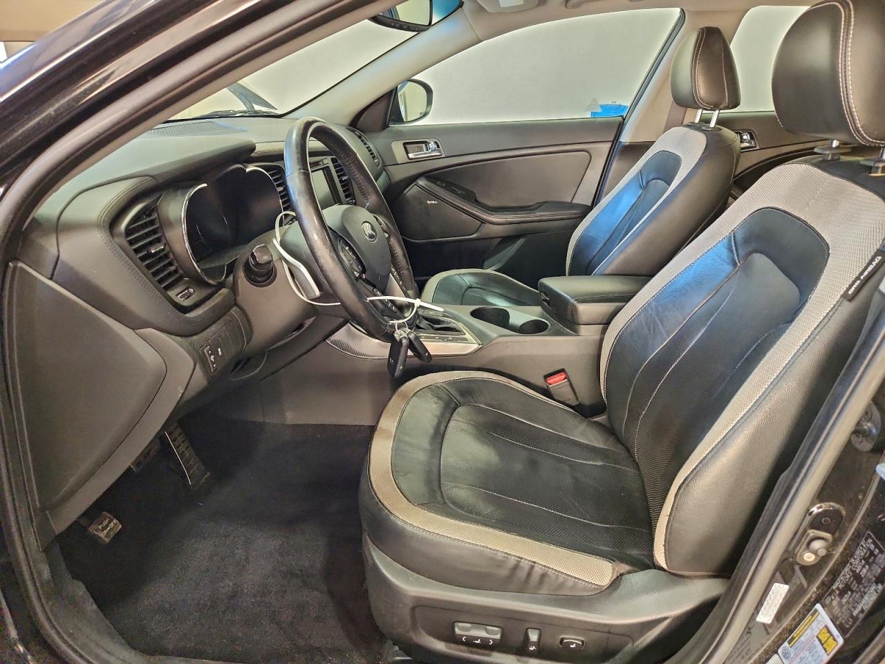 2011 KIA OPTIMA SX photo 7