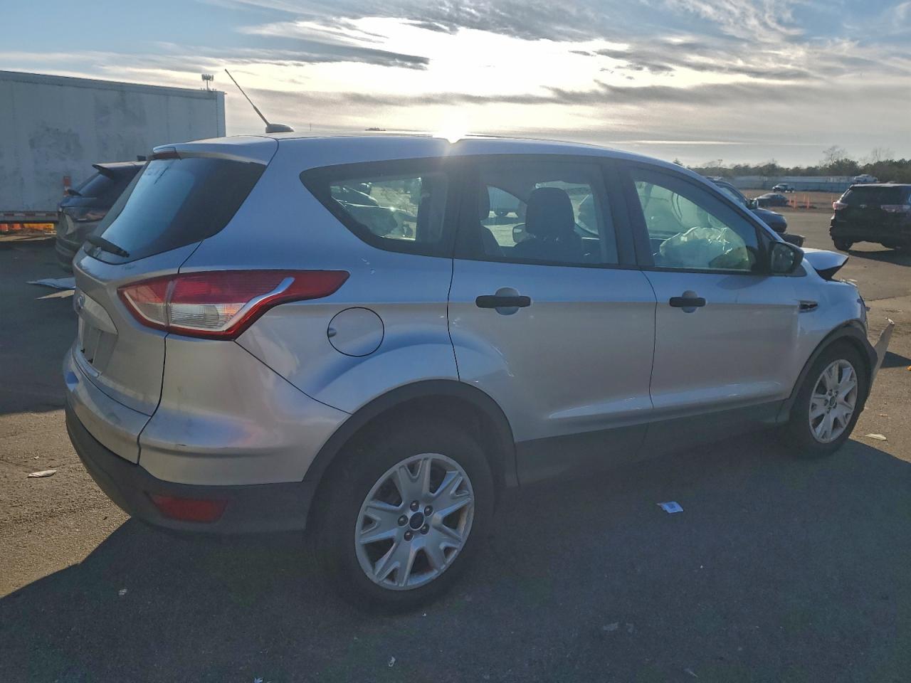 2016 FORD ESCAPE S photo 3