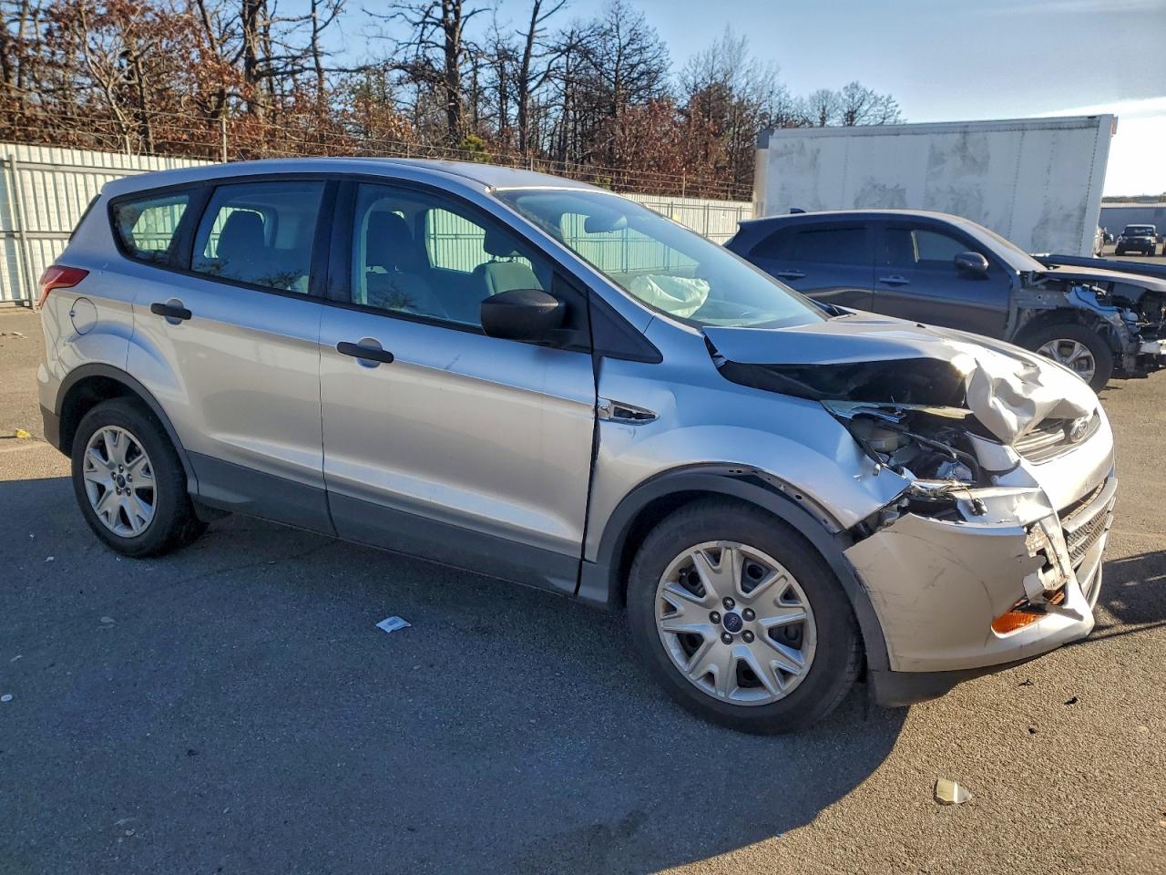 2016 FORD ESCAPE S photo 4