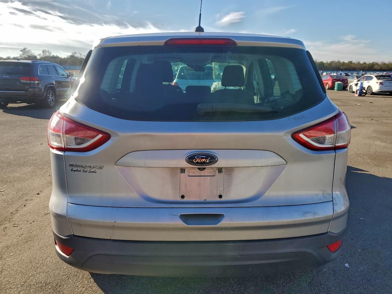 2016 FORD ESCAPE S photo 6