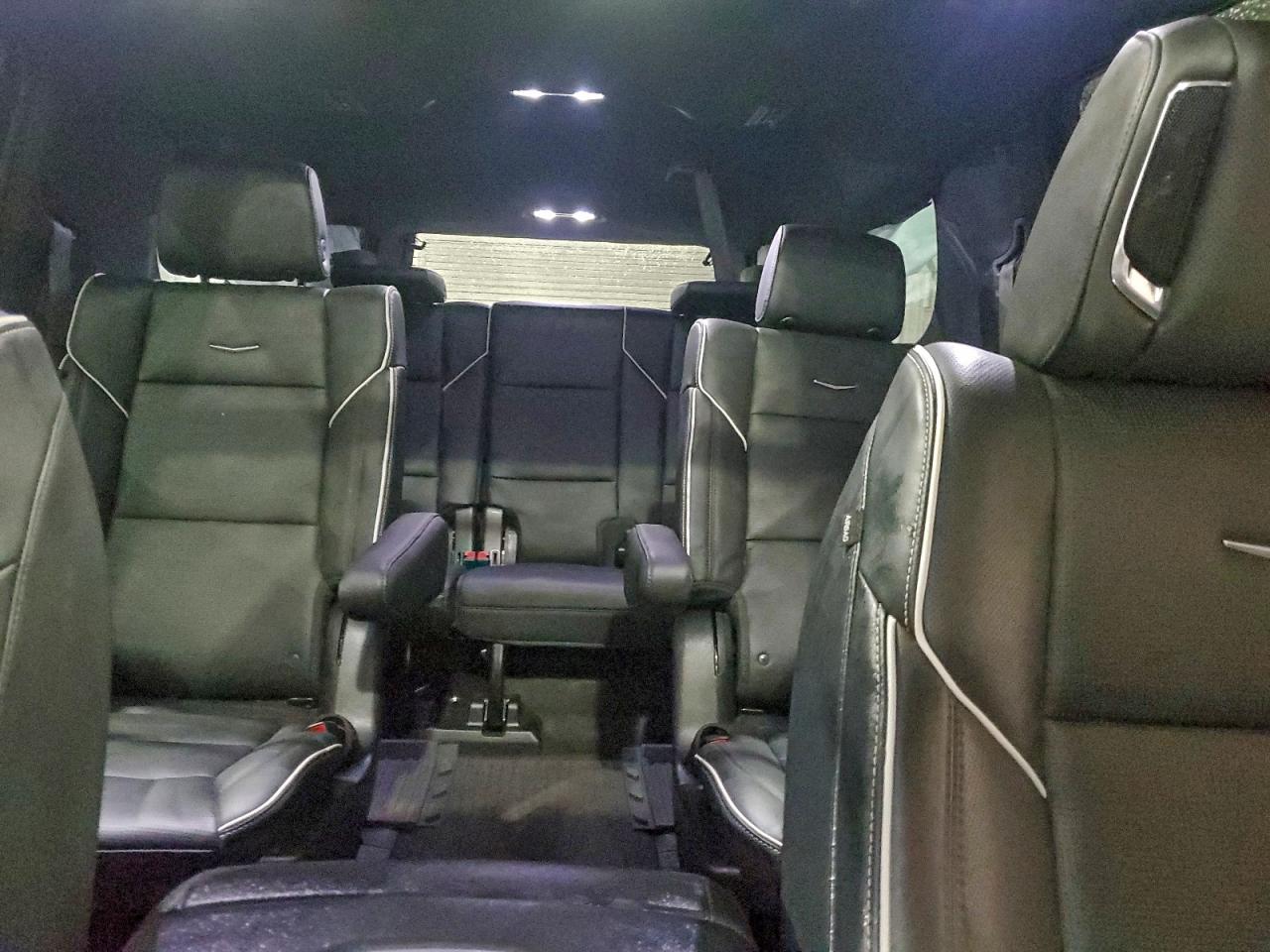 2023 CADILLAC ESCALADE ESV PREMIUM LUXURY photo 10