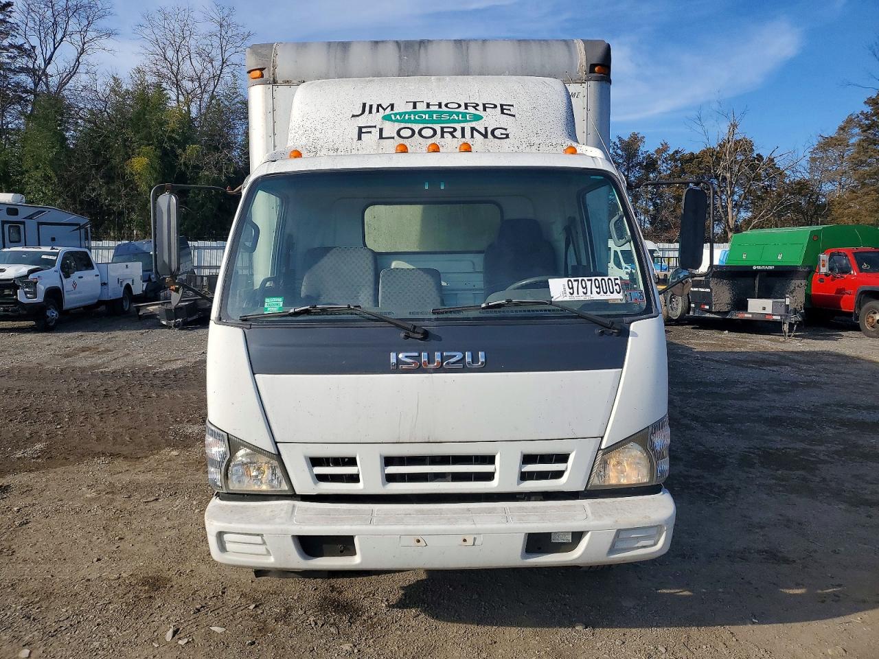 2006 ISUZU NPR BOX TRUCK photo 5