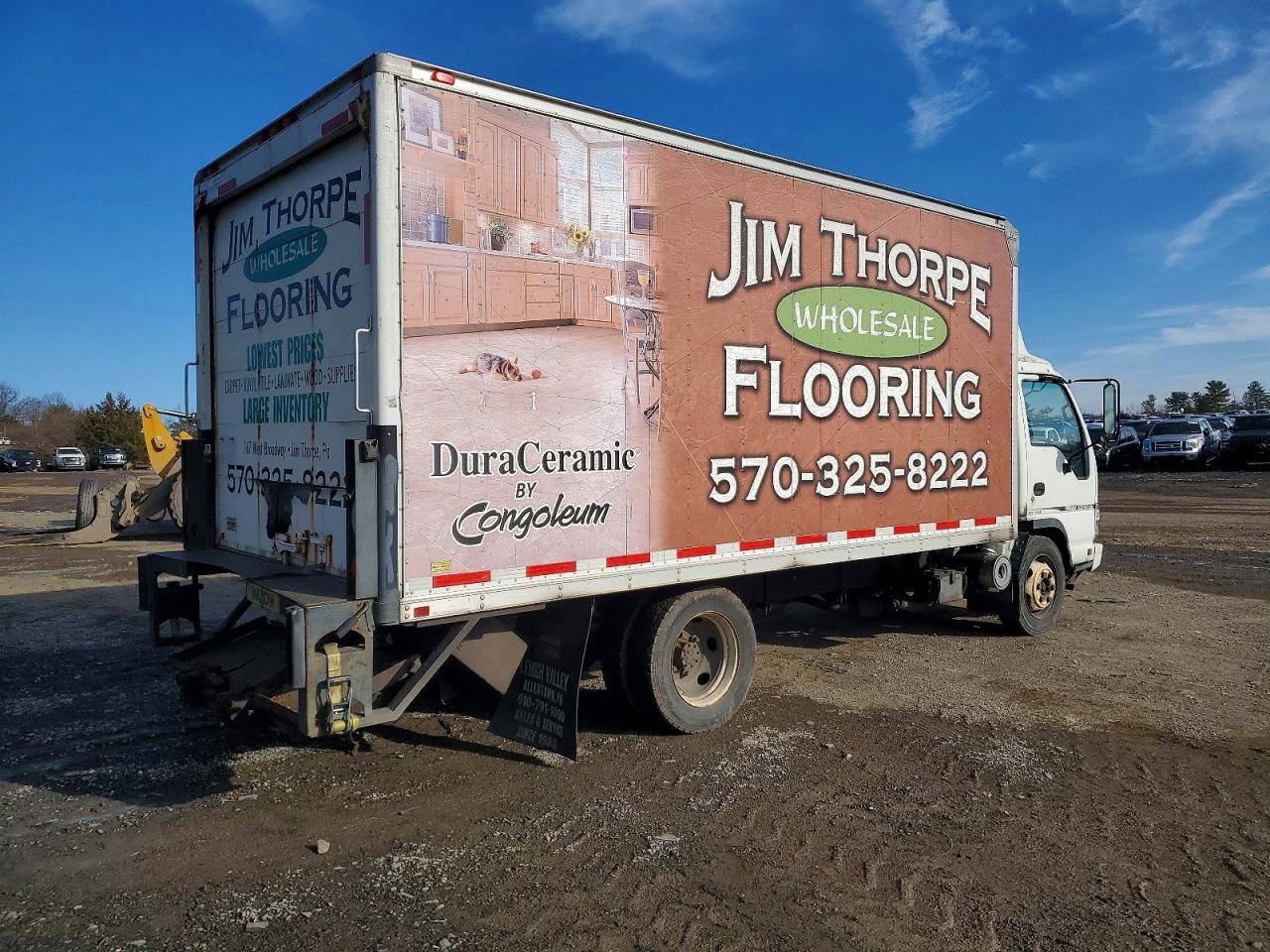 2006 ISUZU NPR BOX TRUCK photo 3