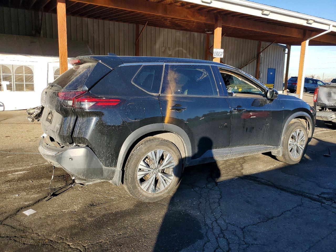 2021 NISSAN ROGUE SV photo 3