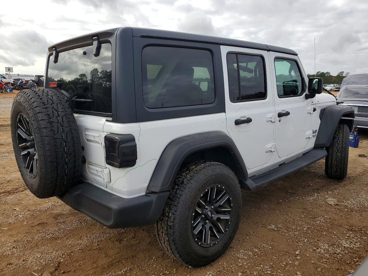 2019 JEEP WRANGLER UNLIMITED SPORT photo 3