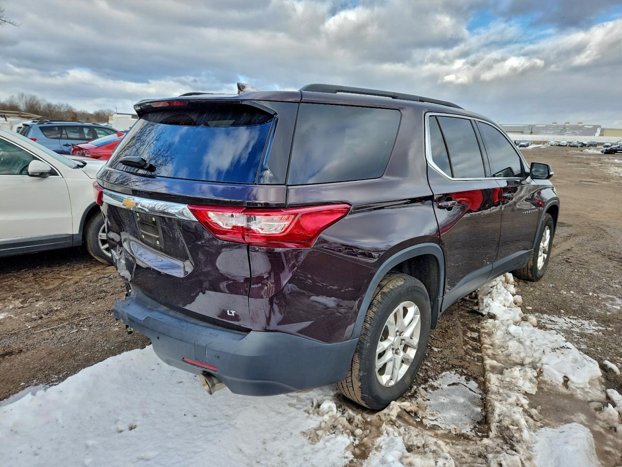2020 CHEVROLET TRAVERSE LT photo 3