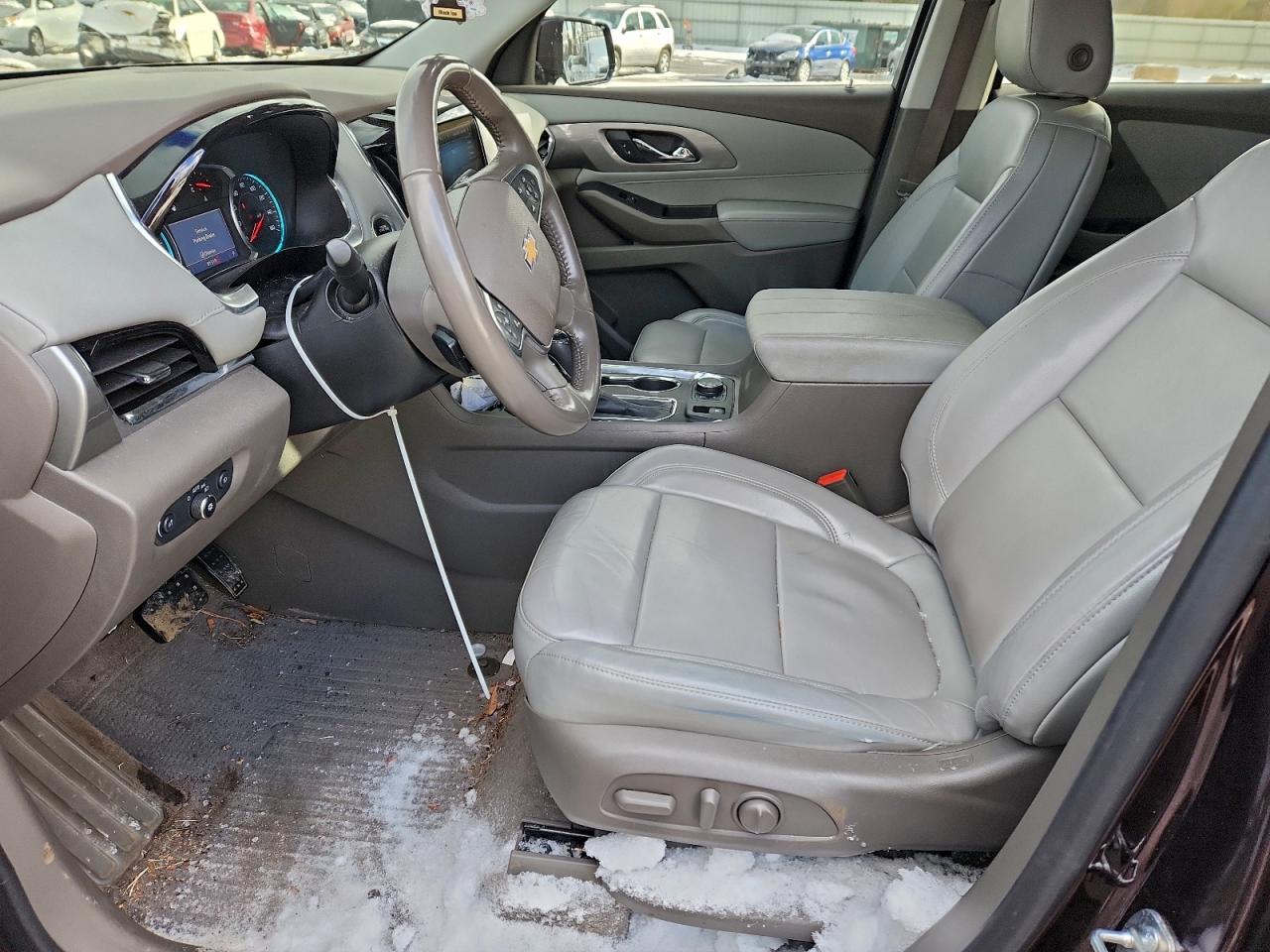 2020 CHEVROLET TRAVERSE LT photo 7