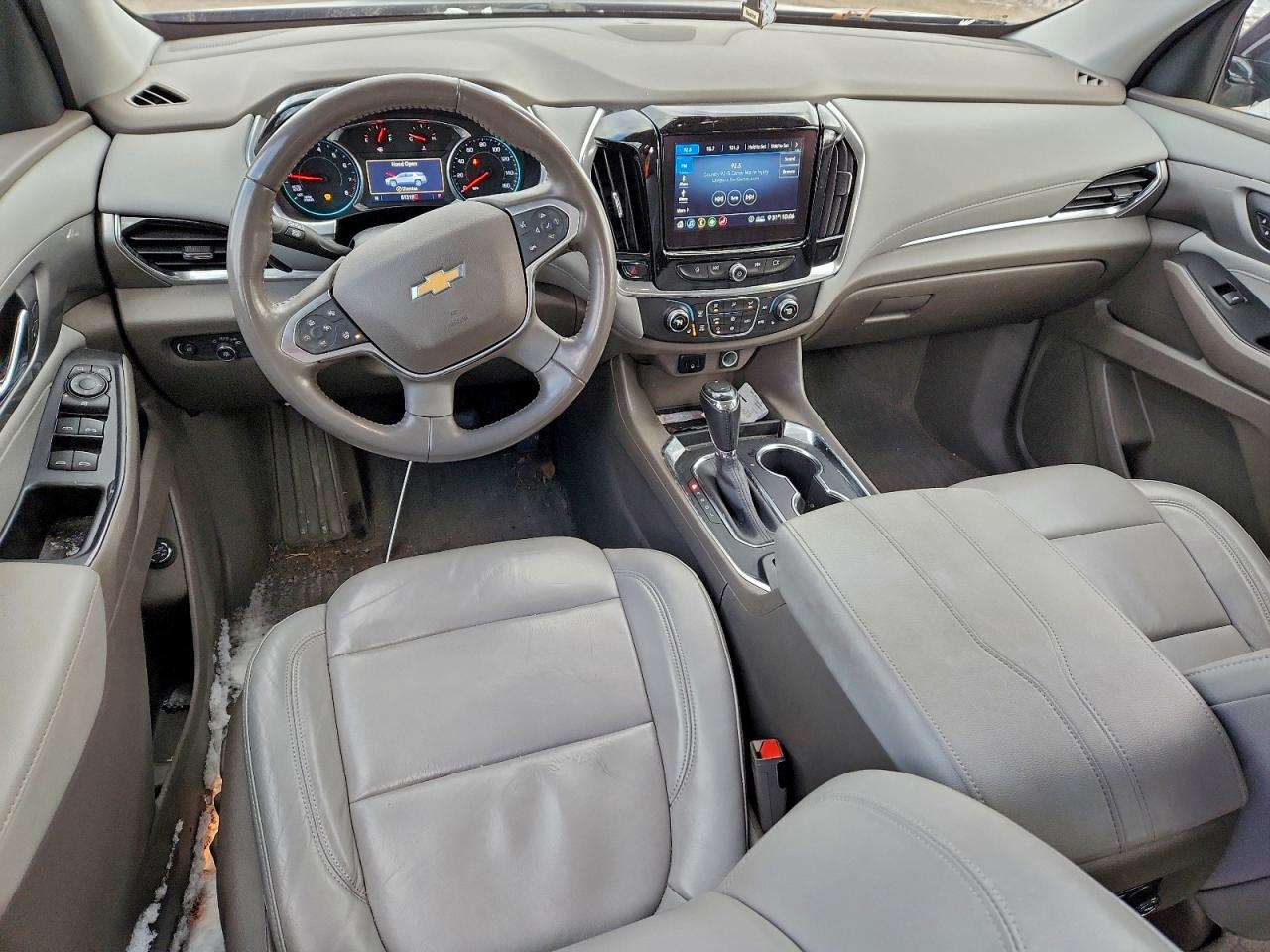 2020 CHEVROLET TRAVERSE LT photo 8