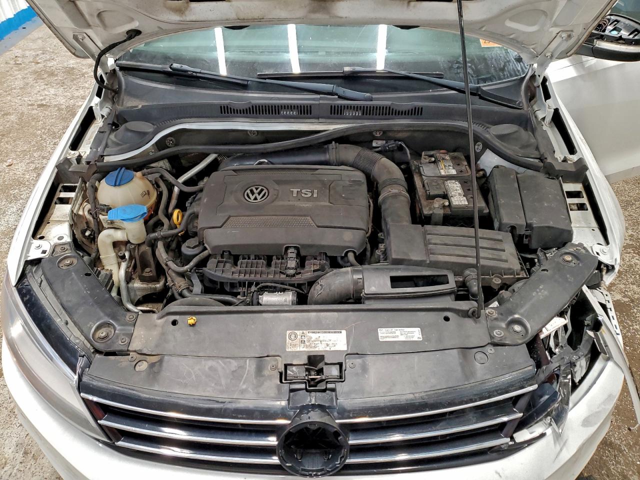 2015 VOLKSWAGEN JETTA SE photo 11