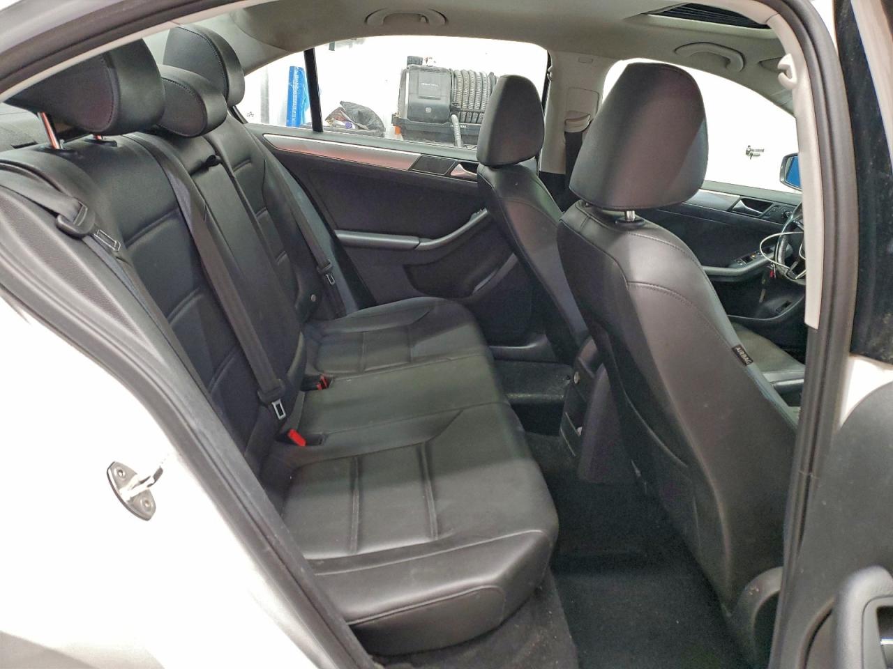 2015 VOLKSWAGEN JETTA SE photo 10