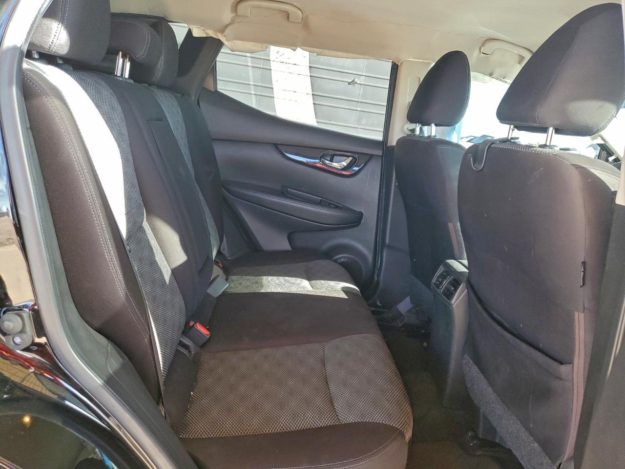 2019 NISSAN ROGUE SPORT S photo 11