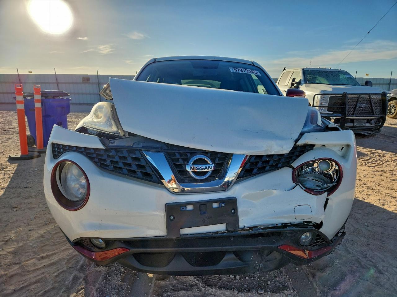 2015 NISSAN JUKE S photo 5