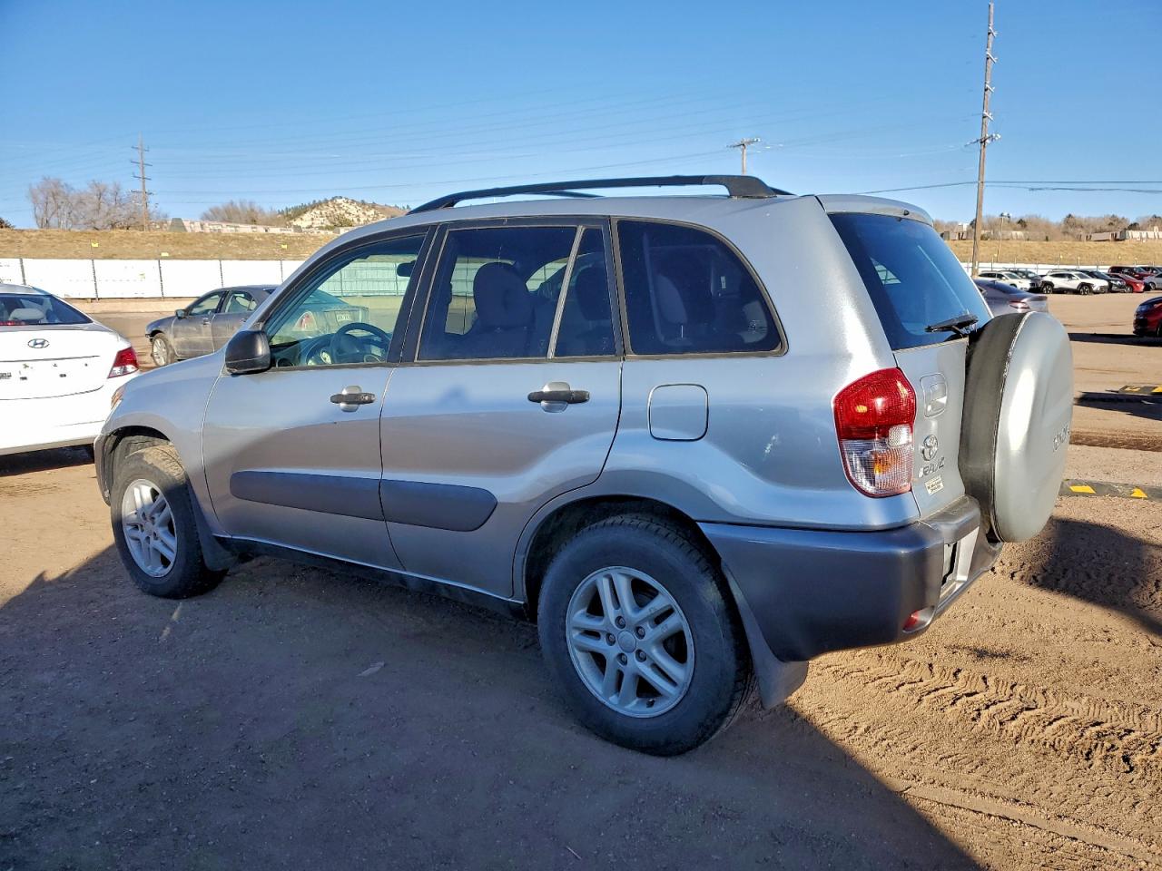 2002 TOYOTA RAV4 photo 2