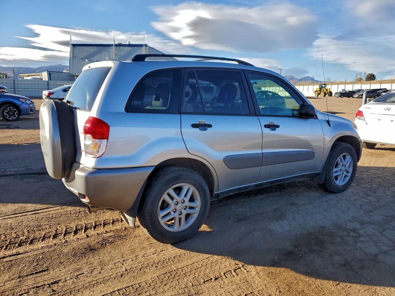 2002 TOYOTA RAV4 photo 3