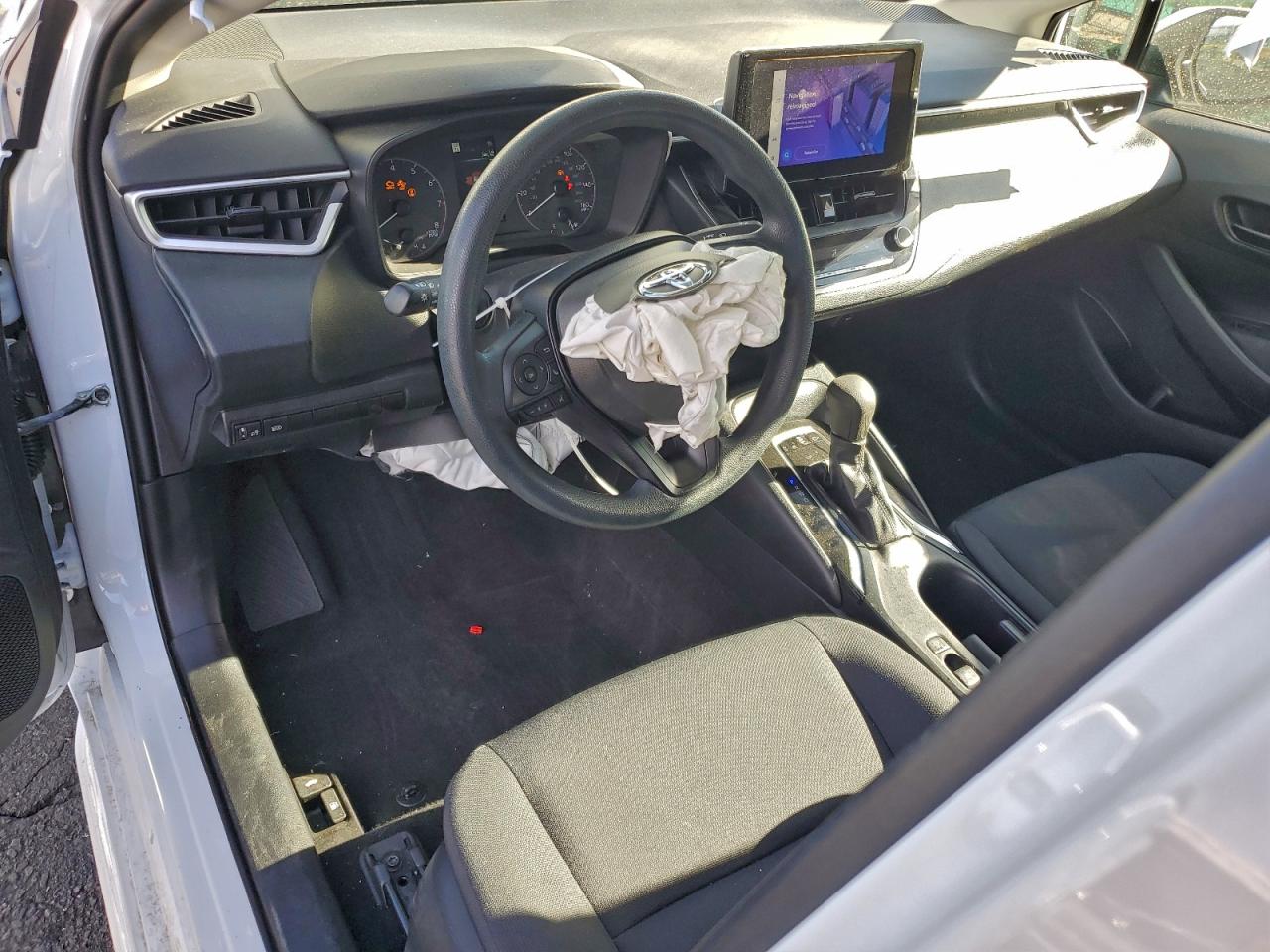 2023 TOYOTA COROLLA LE photo 8