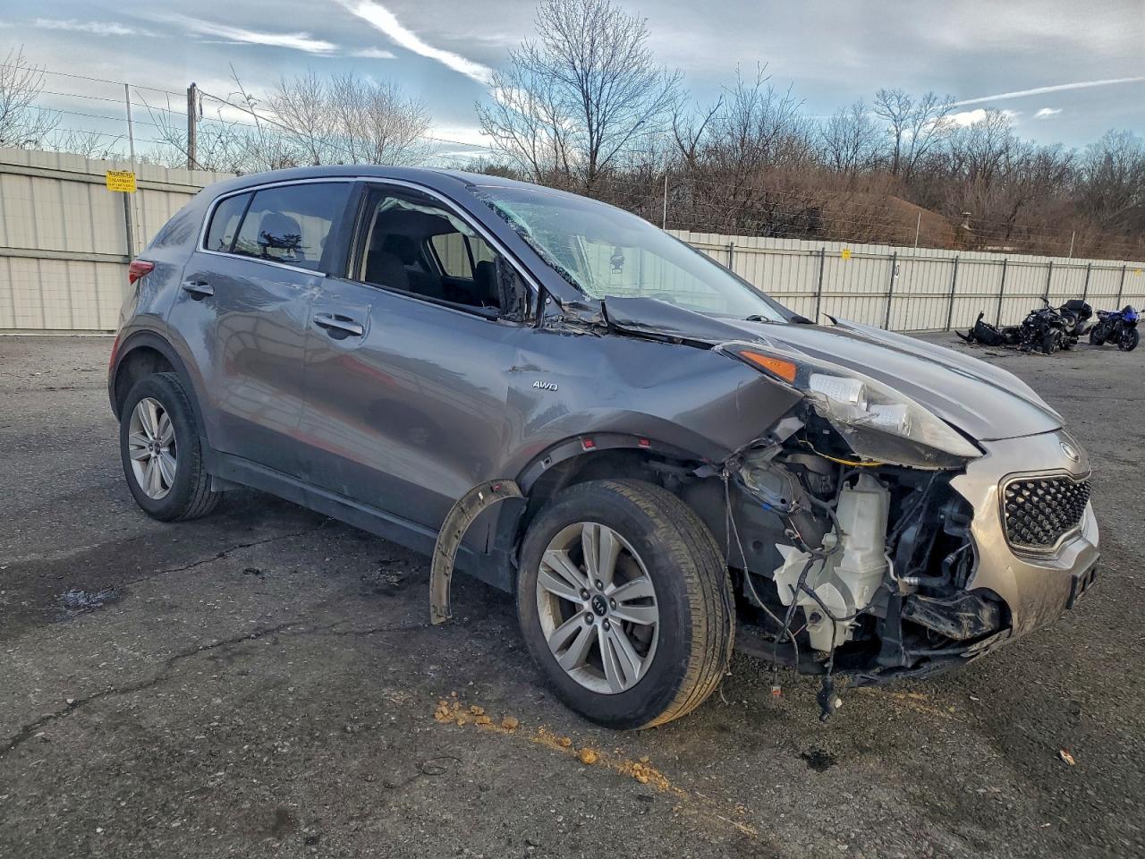 2018 KIA SPORTAGE LX photo 4