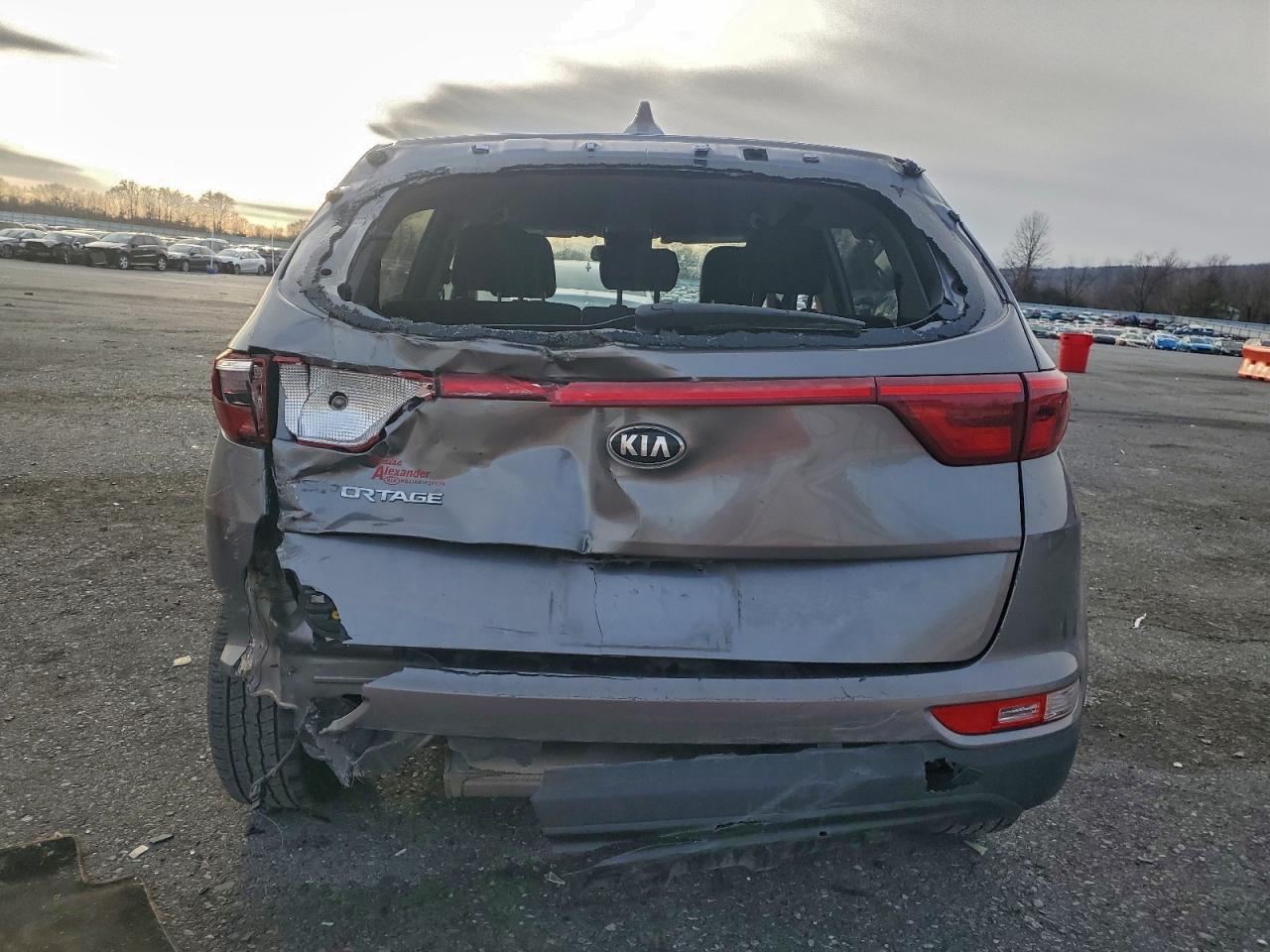 2018 KIA SPORTAGE LX photo 6