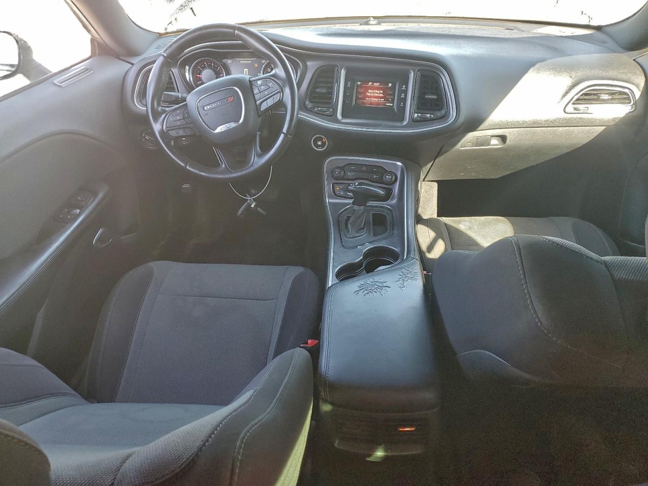 2016 DODGE CHALLENGER SXT photo 8