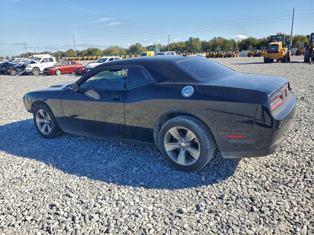 2016 DODGE CHALLENGER SXT photo 2