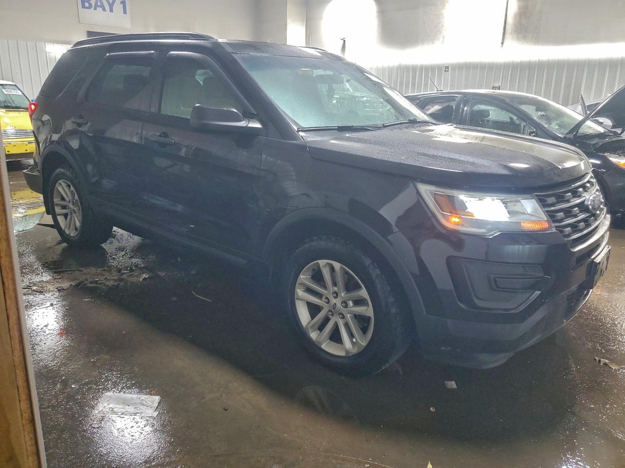 2016 FORD EXPLORER photo 4