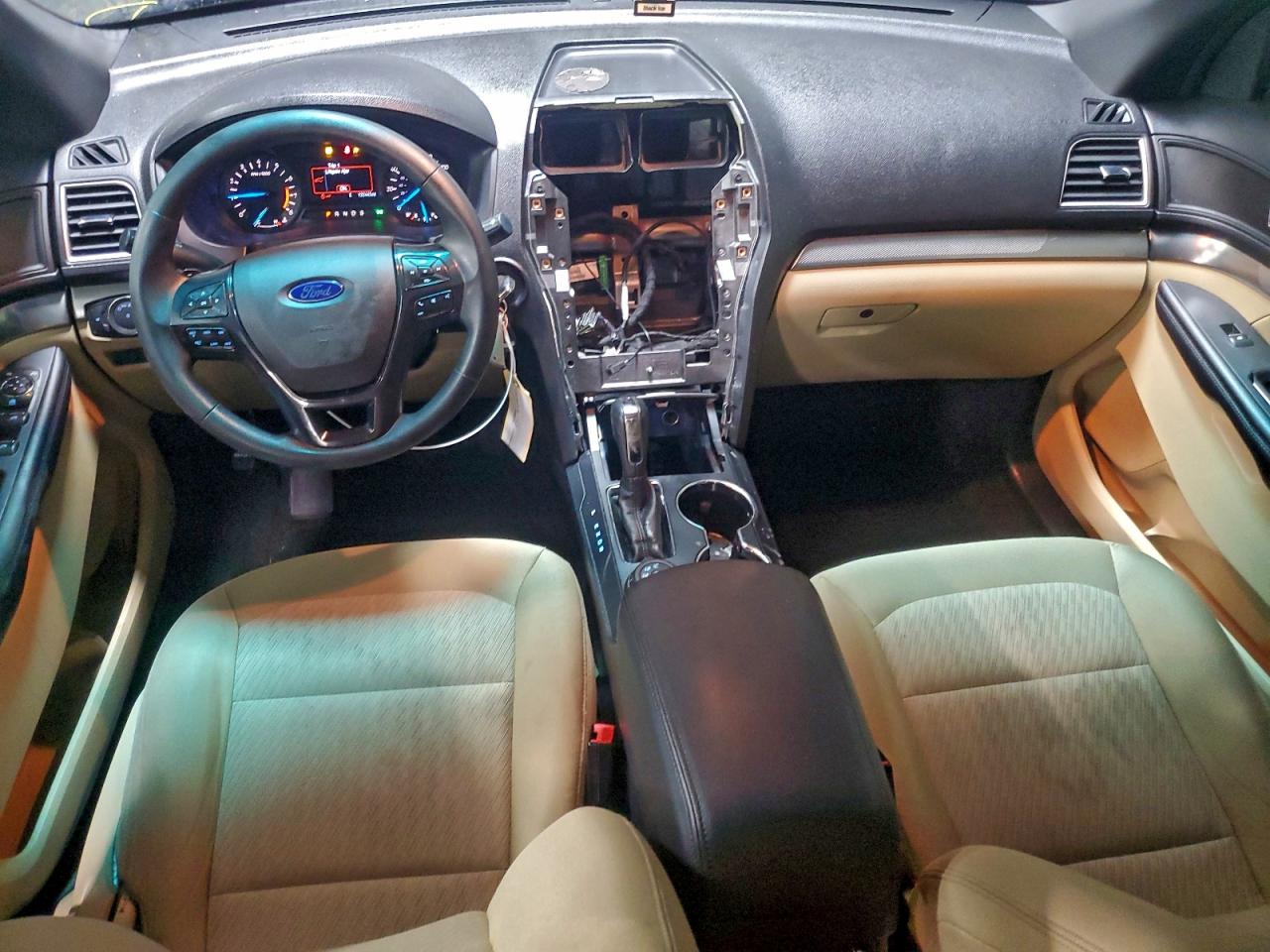 2016 FORD EXPLORER photo 8