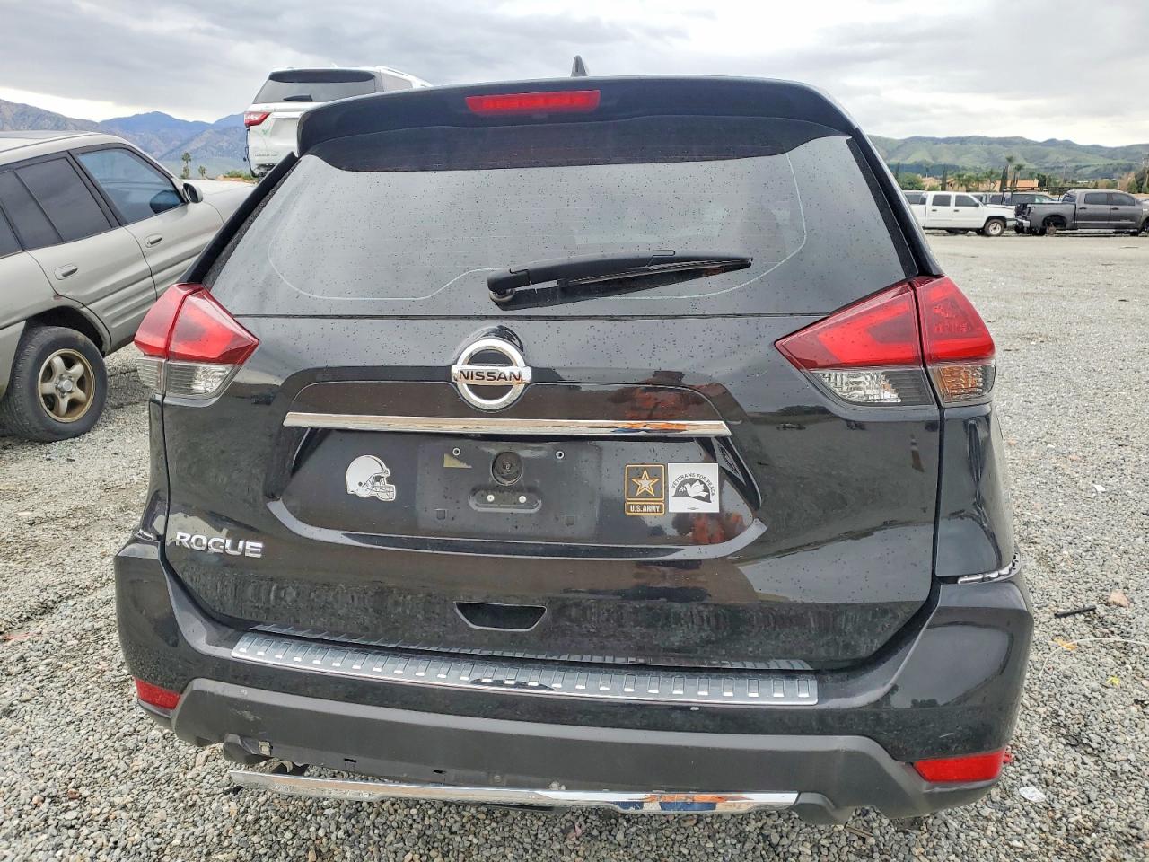 2019 NISSAN ROGUE S photo 6
