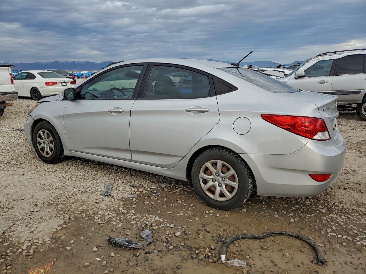 2012 HYUNDAI ACCENT GLS photo 2