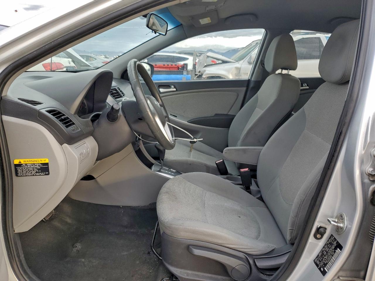 2012 HYUNDAI ACCENT GLS photo 7