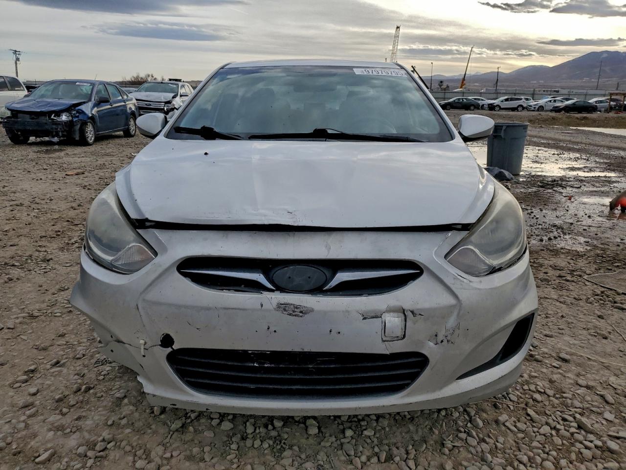2012 HYUNDAI ACCENT GLS photo 5